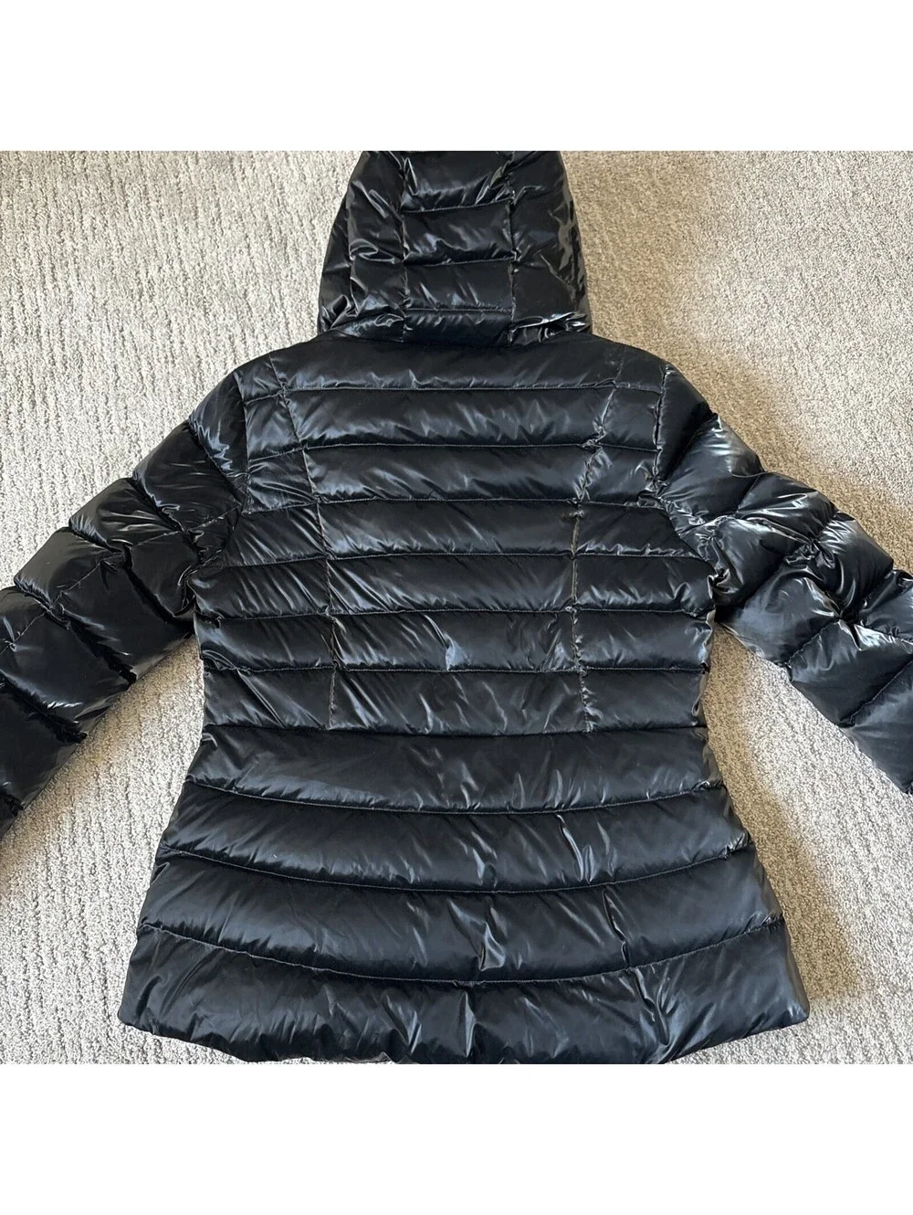 Dawn levy Kimmy hooded shine puffer size medium